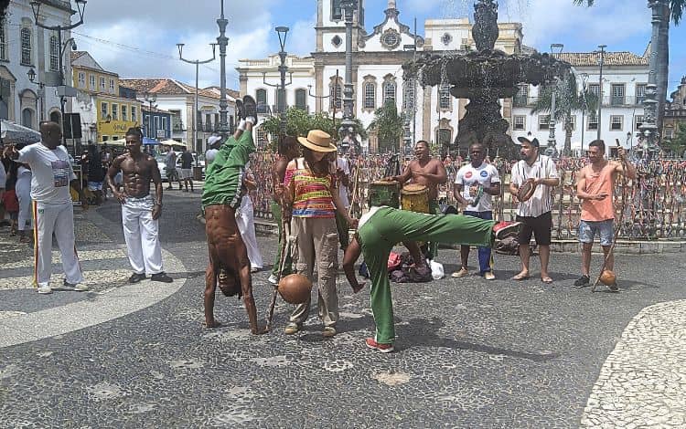 tour Bsaile San Salvador capoeira