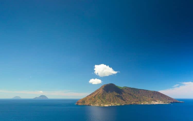 isole eolie vacanza salina 